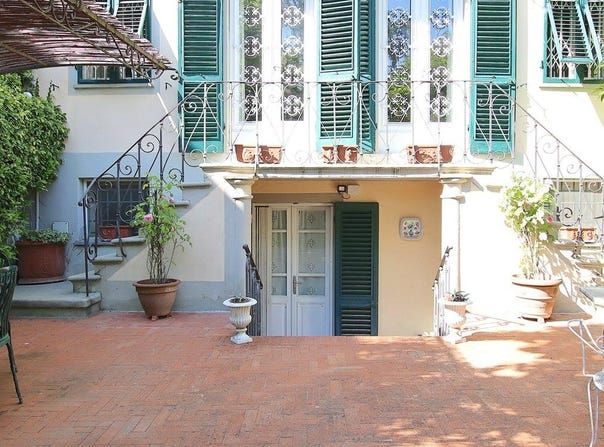 Lucca, Tuscany 55100