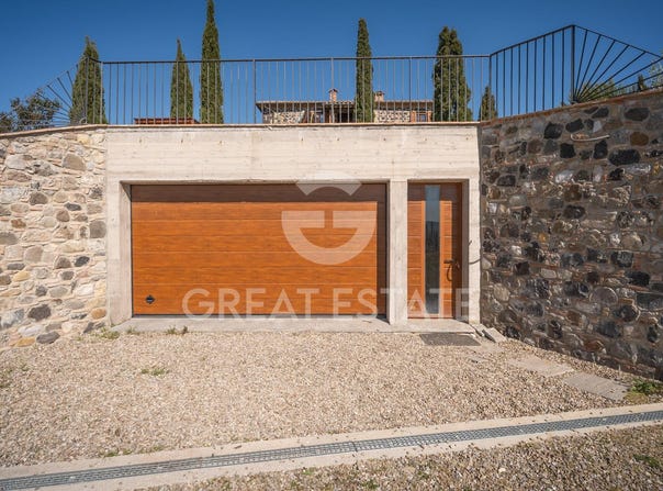 Radicofani, Tuscany 53040