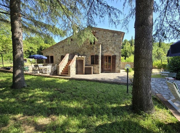 Castelnuovo di Val di Cecina, Tuscany 56041