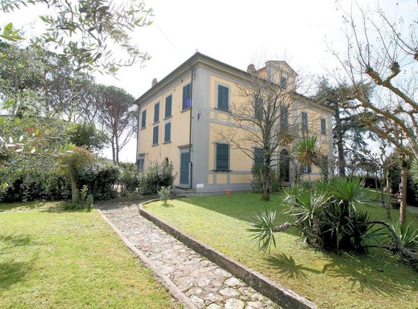 Uzzano, Tuscany 51010