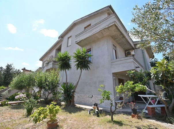 Decimomannu, Sardinia 09033