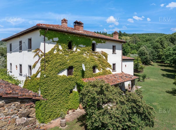 Arezzo, Tuscany 52100