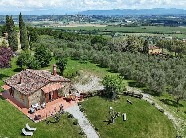 Sinalunga, Tuscany 53048