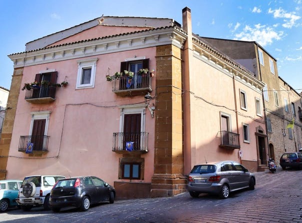 Piazza Armerina, Sicily 94015