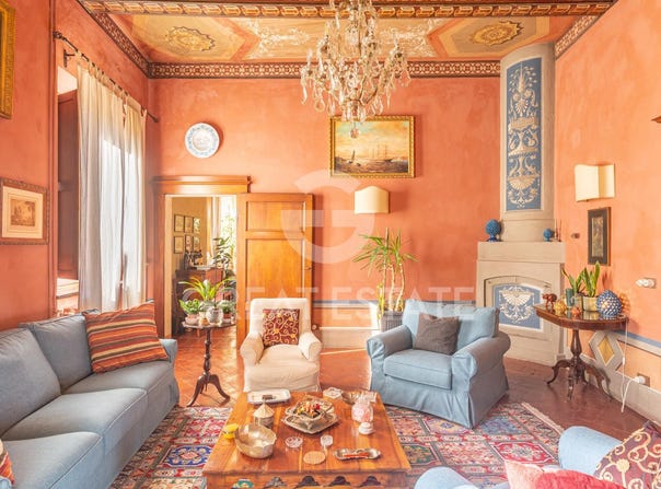 Chiusi, Tuscany 53043