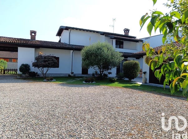 Gambolò, Lombardy 27033