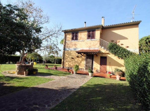 Roccastrada, Tuscany 58036
