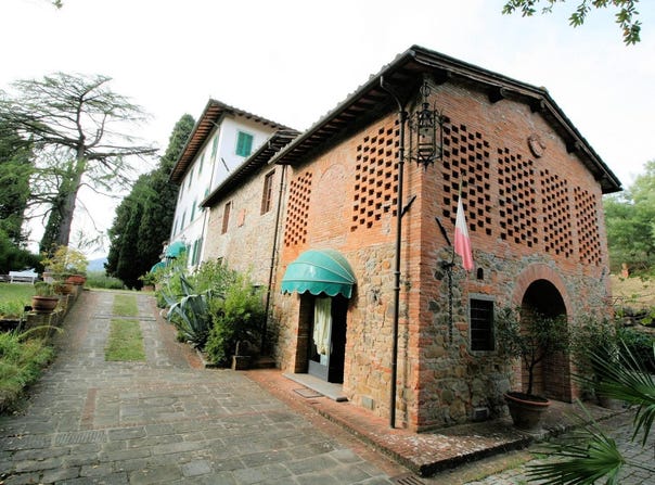 Uzzano, Tuscany 51010