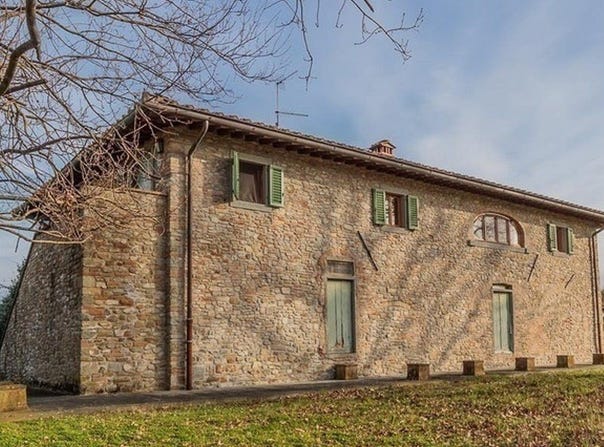 Serrapetrona, Marche 62020