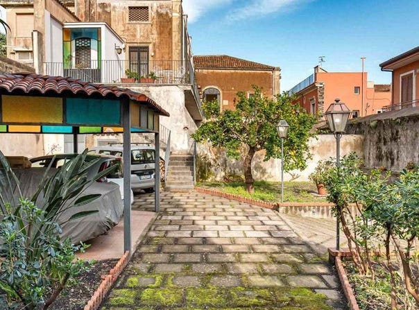 Riposto, Sicily 95018