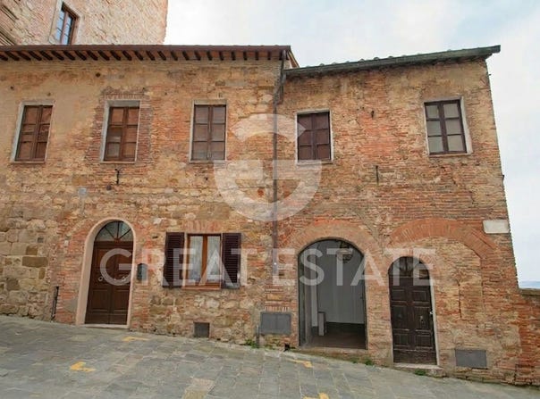 Montepulciano, Tuscany 53045