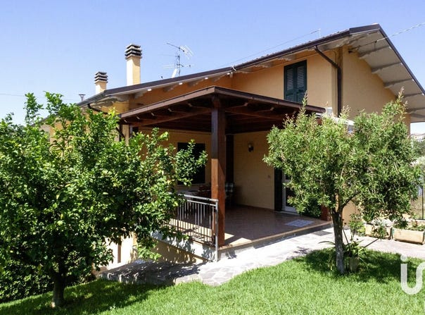 Mosciano Sant'Angelo, Abruzzo 64023
