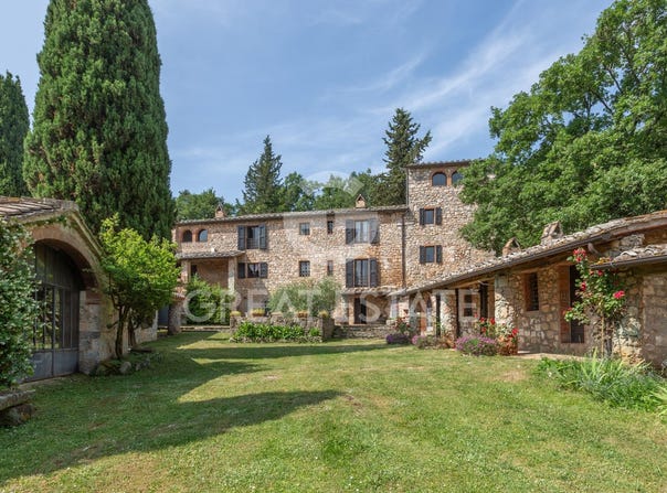 Monteriggioni, Tuscany 53035