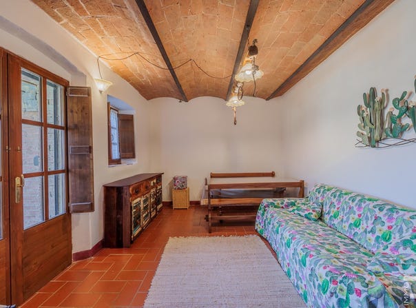 Cinigiano, Tuscany 58044