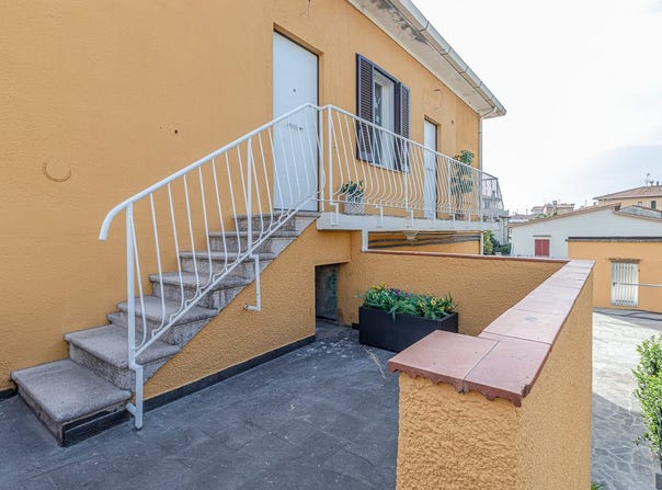 Rosignano Solvay, Tuscany 57016