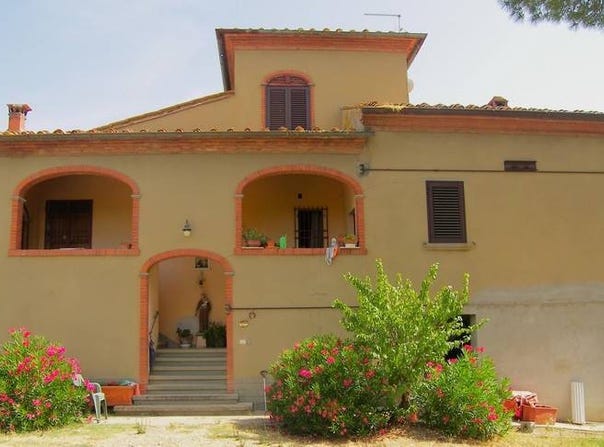 Arezzo, Tuscany 52100