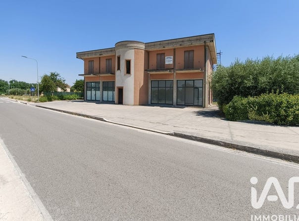 Fermo, Marche 63900