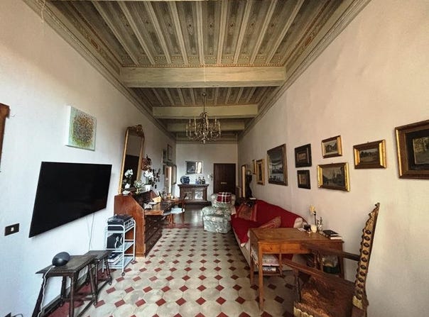 Chiusi, Tuscany 53043