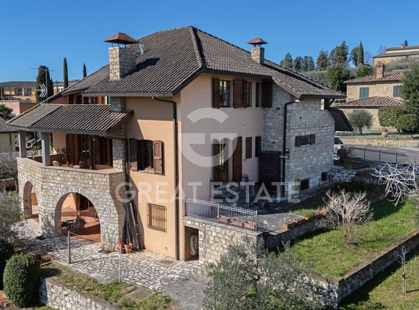 Sinalunga, Tuscany 53048