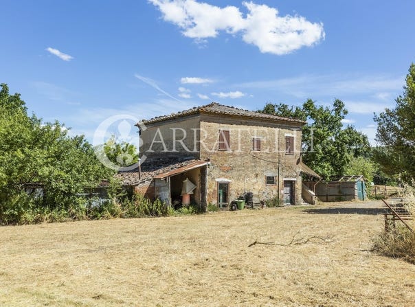 Montepulciano, Tuscany 53045