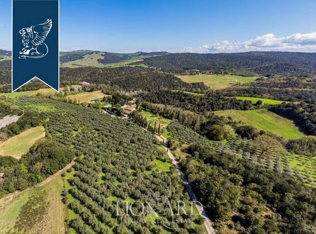 Volterra, Pisa