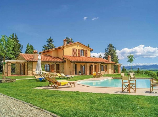 Lajatico, Tuscany 56030
