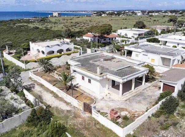 Maruggio, Apulia 74020