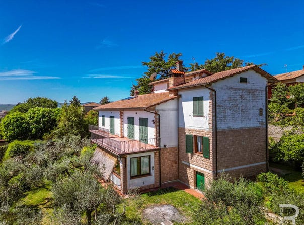 Sinalunga, Tuscany 53048