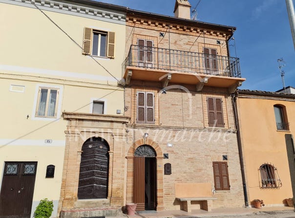 Falerone, Marche 63837