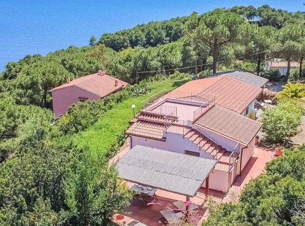 Capoliveri, Tuscany 57031