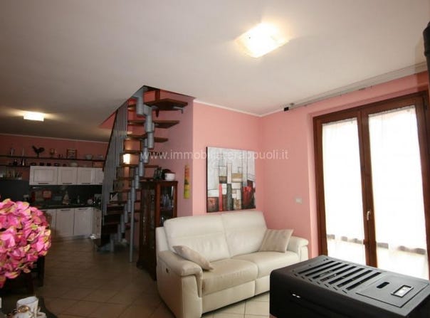 Guazzino, Tuscany 53048