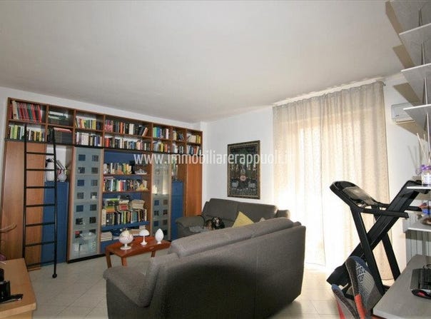 Guazzino, Tuscany 53048