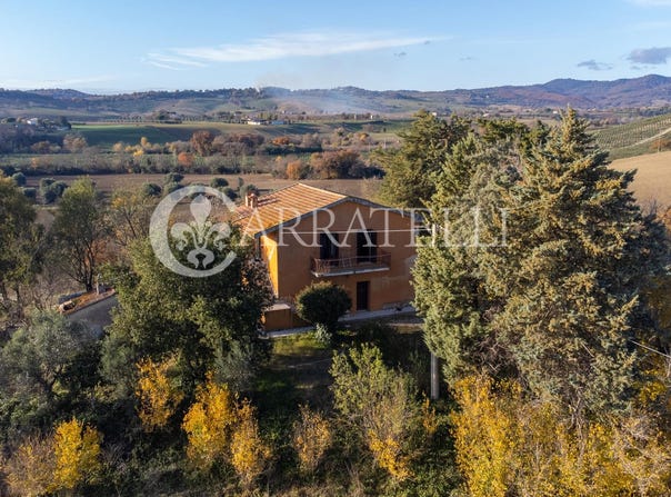 Scansano, Tuscany 58054