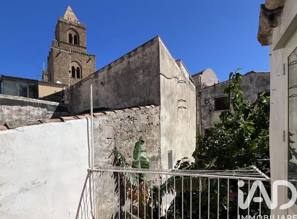 Cefalù, Sicily 90015