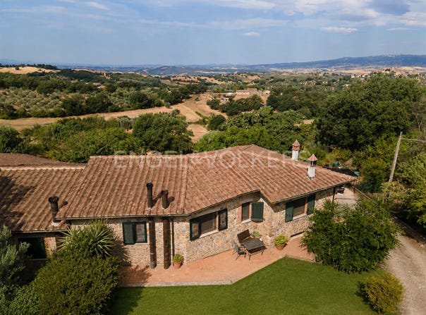 Manciano, Tuscany 58014