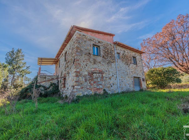 Lajatico, Tuscany 56030