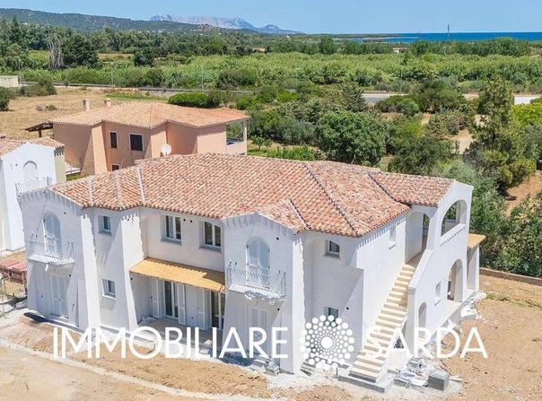 Budoni, Sardinia 08020