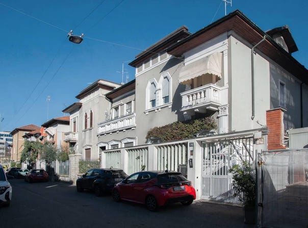 Milan, Lombardy 20137