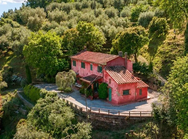 Uzzano, Tuscany 51010