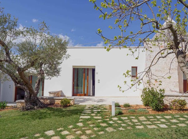 Alberobello, Apulia 70011