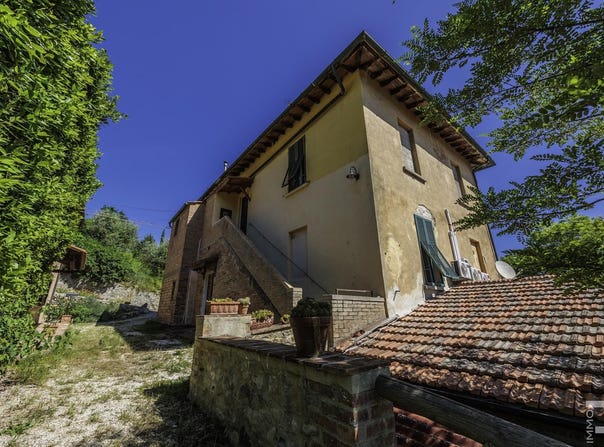 Volterra, Tuscany 56048