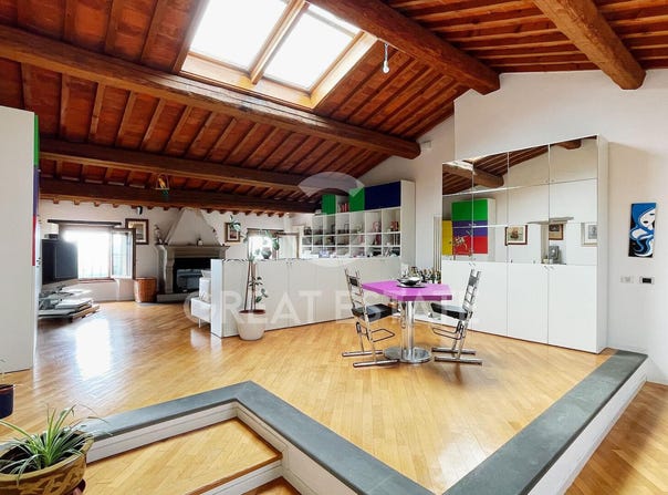 Lucignano, Tuscany 52046