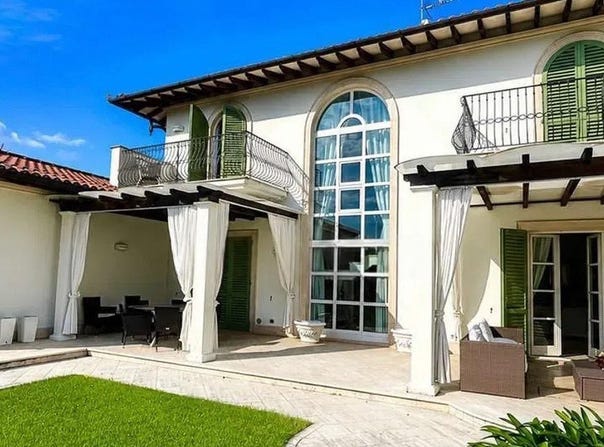 Forte dei Marmi, Tuscany 55042