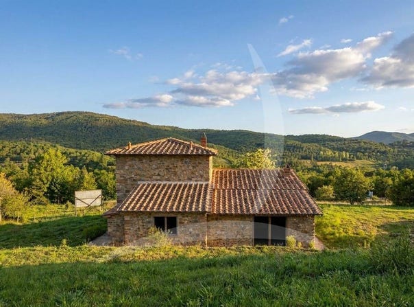 Bucine, Tuscany 52020