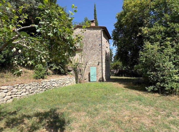 Cetona, Tuscany 53040