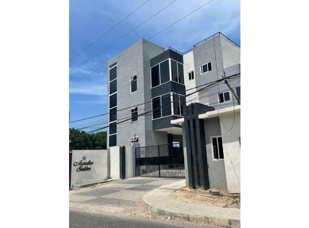 18 ARCADIA DRIVE, KINGSTON 8 unit: 10, Kingston 8, St. Andrew