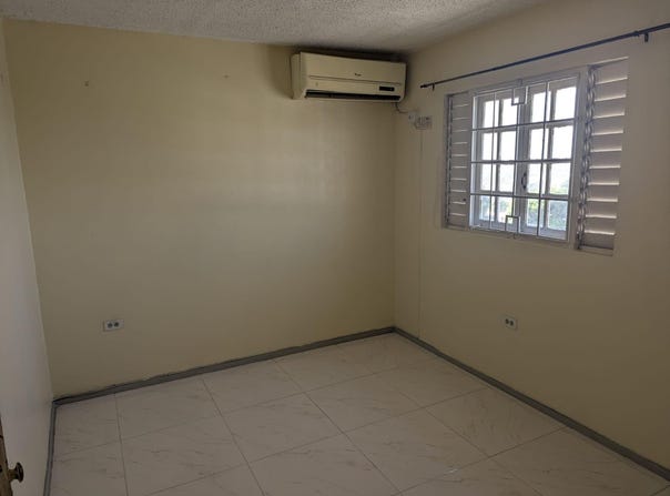 114 CONSTANT SPRING ROAD unit: 605, Kingston 8, St. Andrew