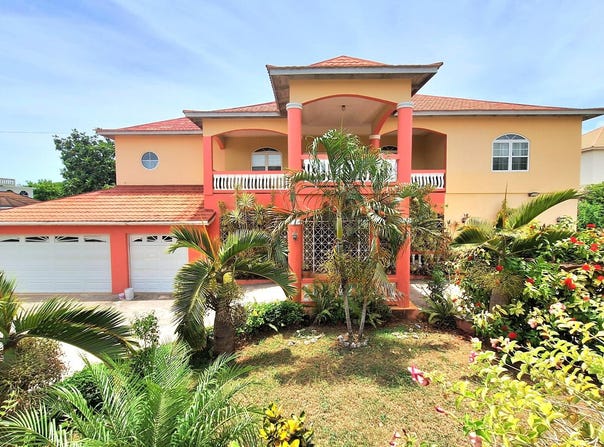104 TRIPOLI DRIVE, Runaway Bay, St. Ann