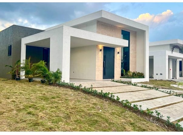 174 PALACIO RIVERA, Breadnut Hill, St. Ann