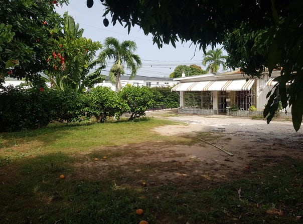 107 B BARBICAN ROAD, KINGSTON., Kingston 8, St. Andrew